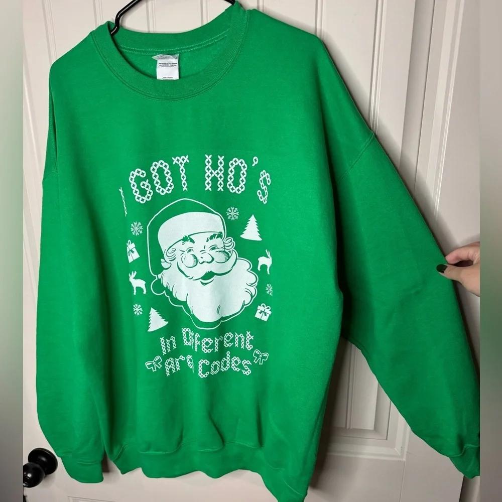 2/for $20 🪩 Santa Crewneck Sweater 